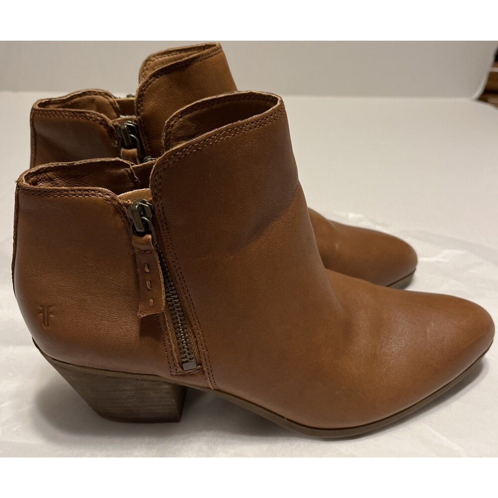 FRYE Judith Cognac Brown Leather Double Zip Ankle Boots Booties 9M